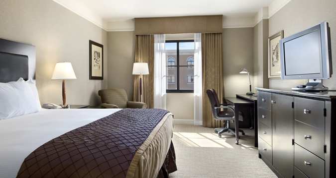 Hilton Southlake room